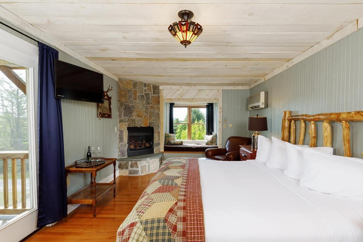 Friends Lake Inn เชสเตอร์ทาวน์ ภายนอก รูปภาพ